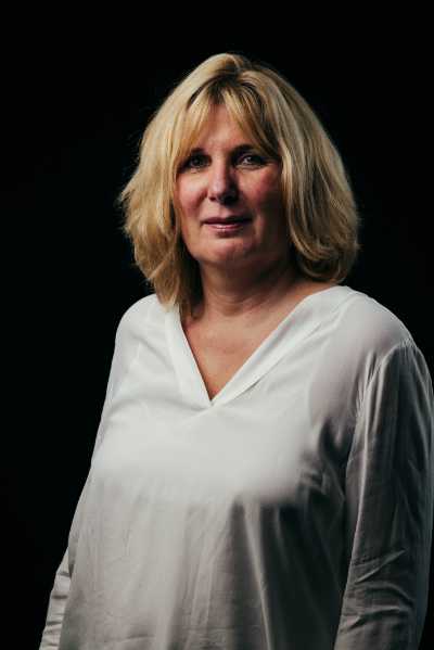 Anne Houpert Anne Houpert
